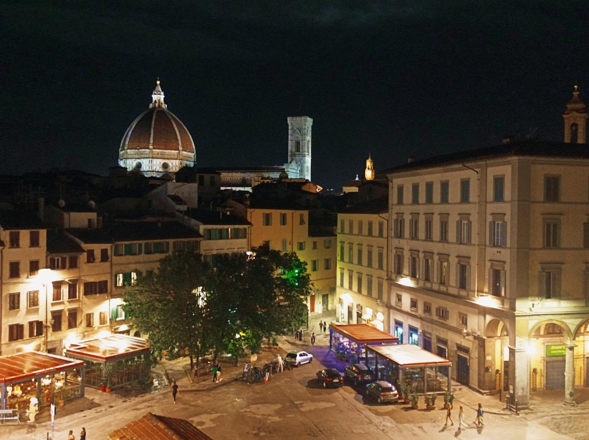 Panoramic Suite Near Duomo And Station Florencia Exterior foto
