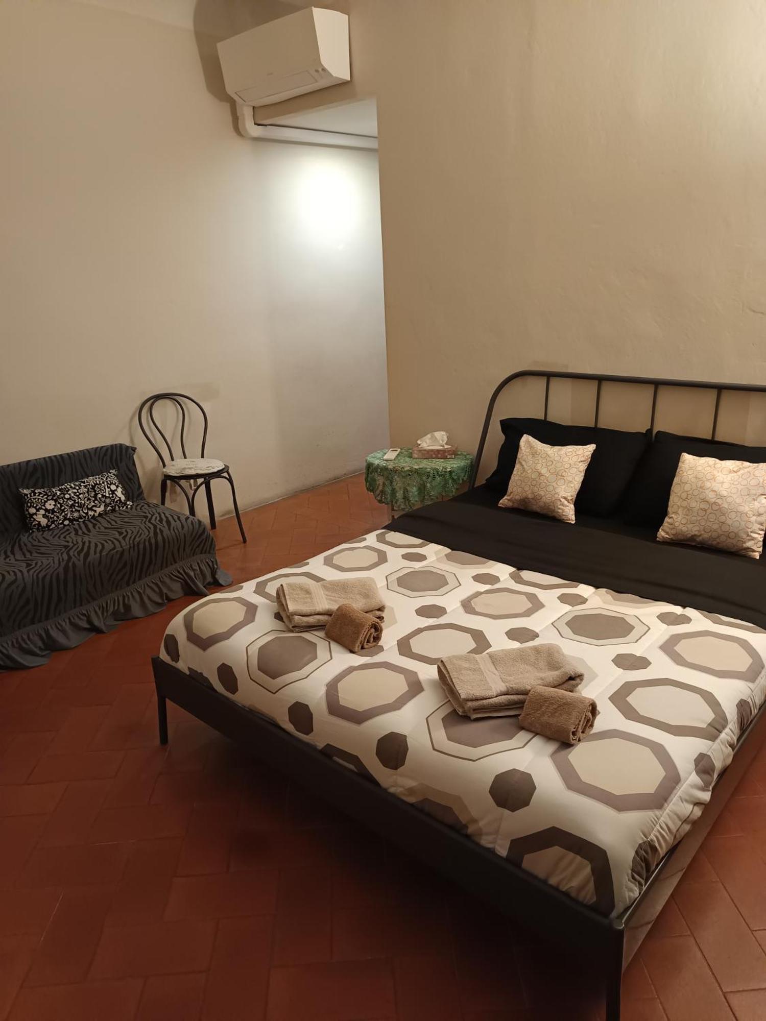 Panoramic Suite Near Duomo And Station Florencia Exterior foto