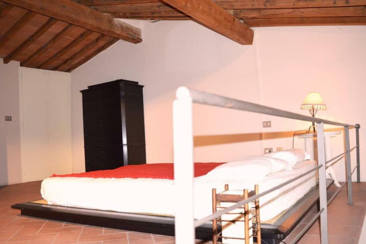 Panoramic Suite Near Duomo And Station Florencia Exterior foto